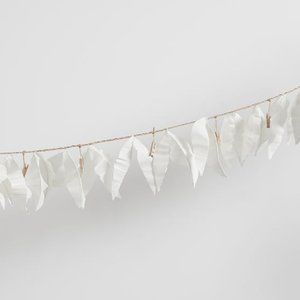Pottery Barn Crepe Paper Garland NEW